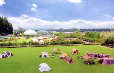 OUTDOOR HILL VILLAGE